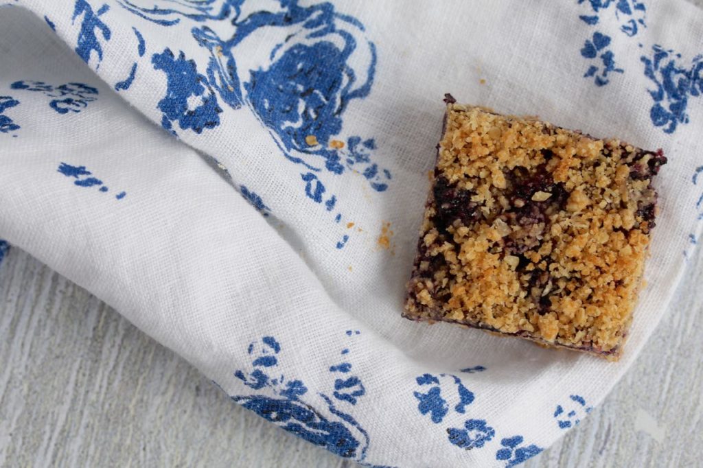 Blueberry Crumble Bar