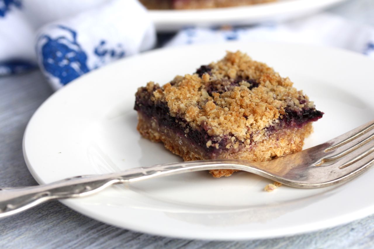 Blueberry Crumble Bar