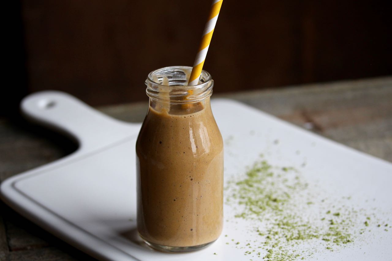 Vanilla Matcha Carrot Smoothie