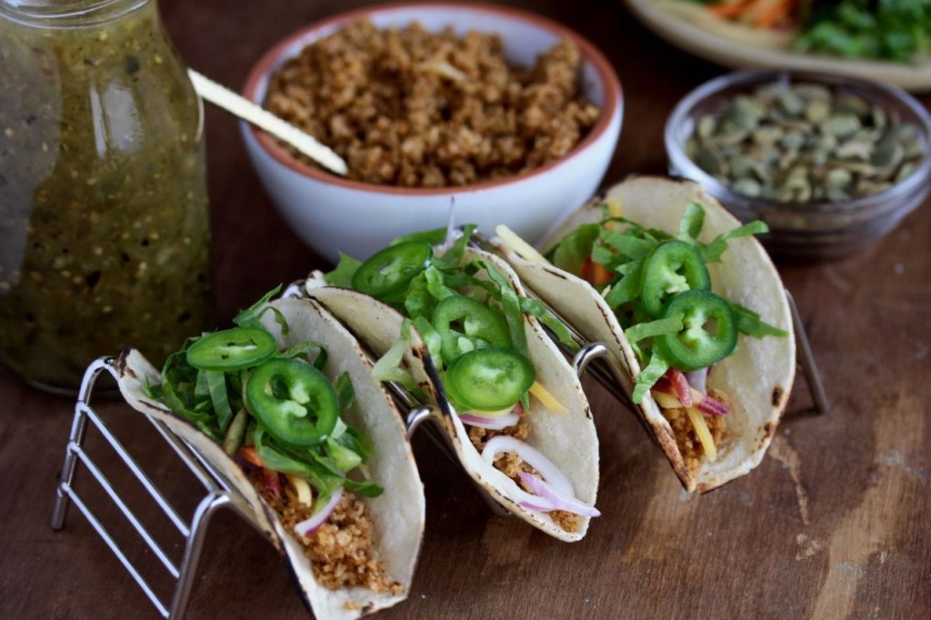 Simple Cauliflower Rice Tacos - A delicious vegetarian meal is just a simple cauliflower taco recipe away. Try this one tonight! @cookinRD | sarahaasrdn.com