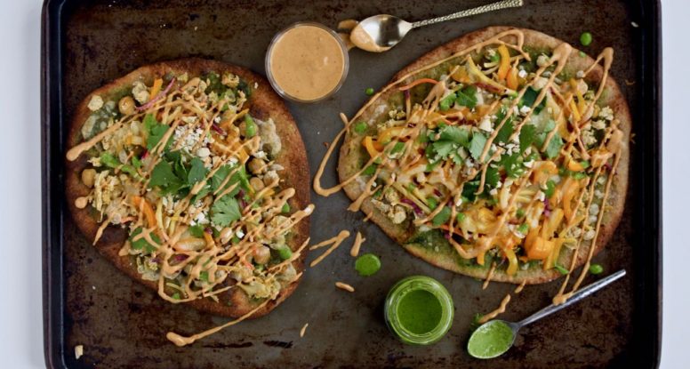 Sriracha Peanut Naan Pizza - Looking for a flavorful dinner that comes together FAST? Look no further than this Sriracha Peanut Naan Pizza! @cookinRD | sarahaasrdn.com