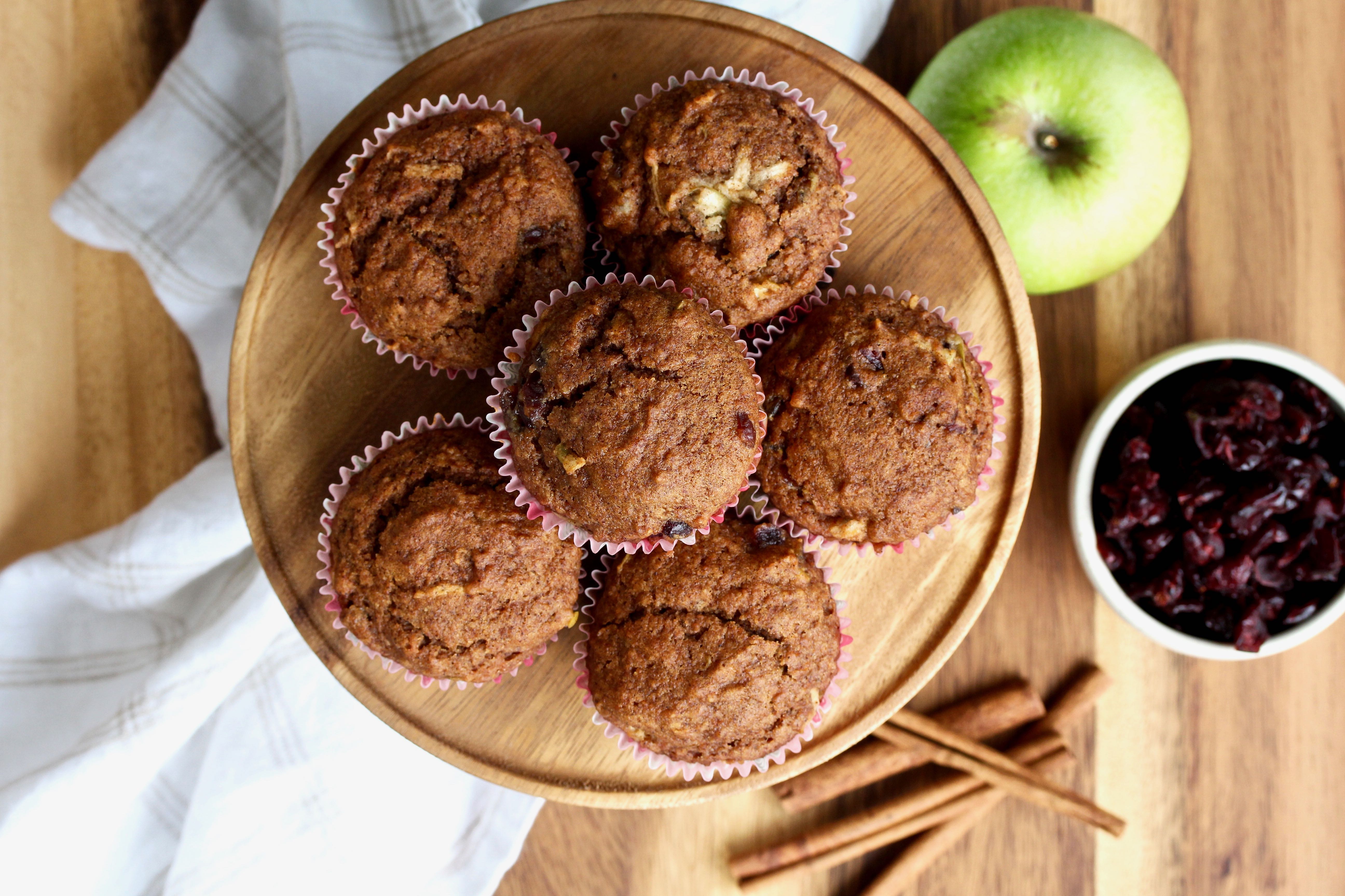 Applesauce muffins