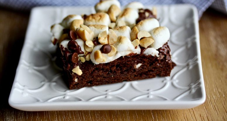 A good old brownie is good, but a Rocky Road Brownie is even better! Learn how to make them! @cookinRD | sarahaasrdn.com