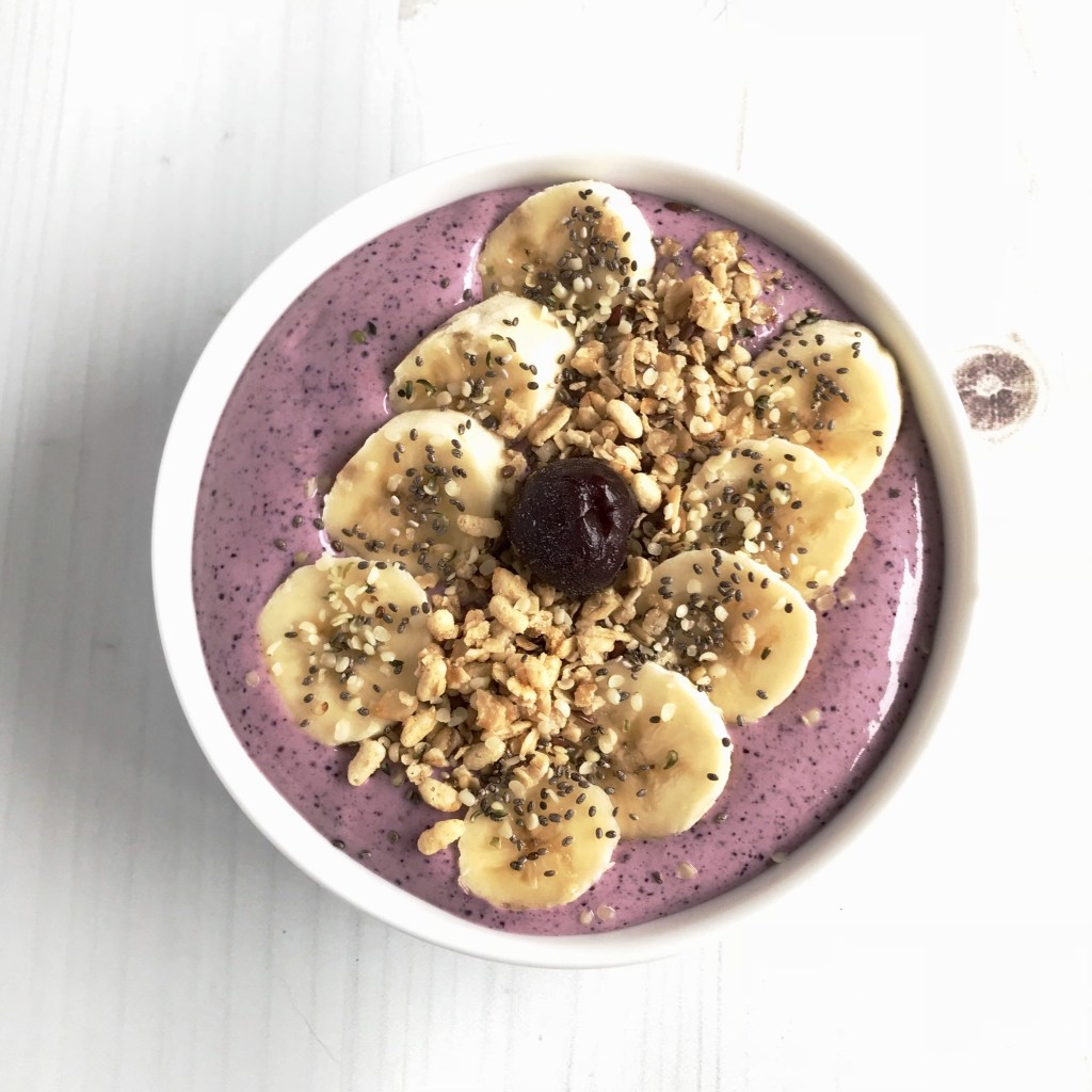 Cherry-Vanilla-Smoothie-Bowl-1