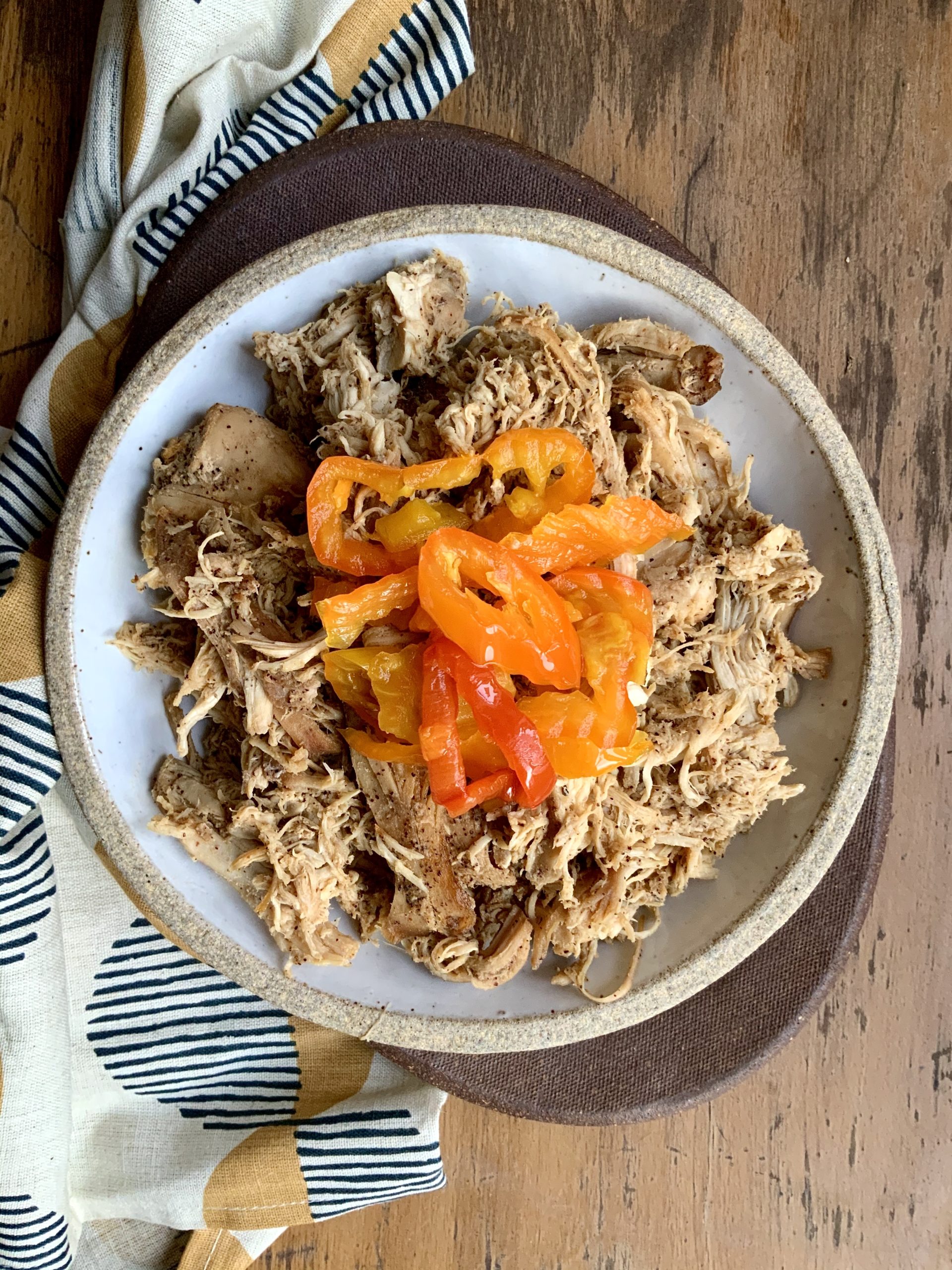 Slow Cooker Pulled Chicken | sarahaasrdn.com