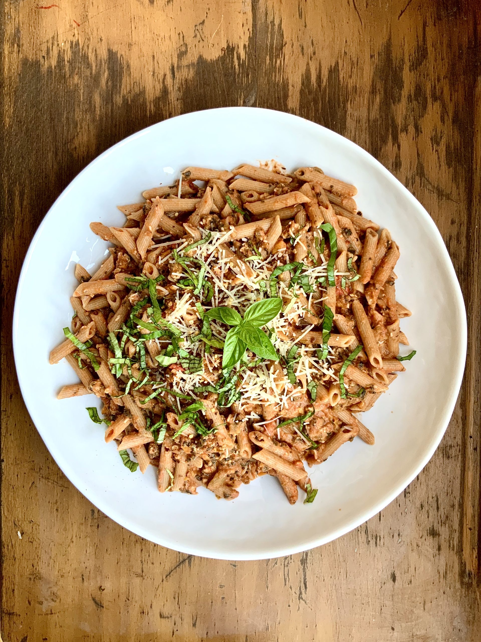 Penne Pasta with Tomato Vodka Sauce | sarahaasrdn.com