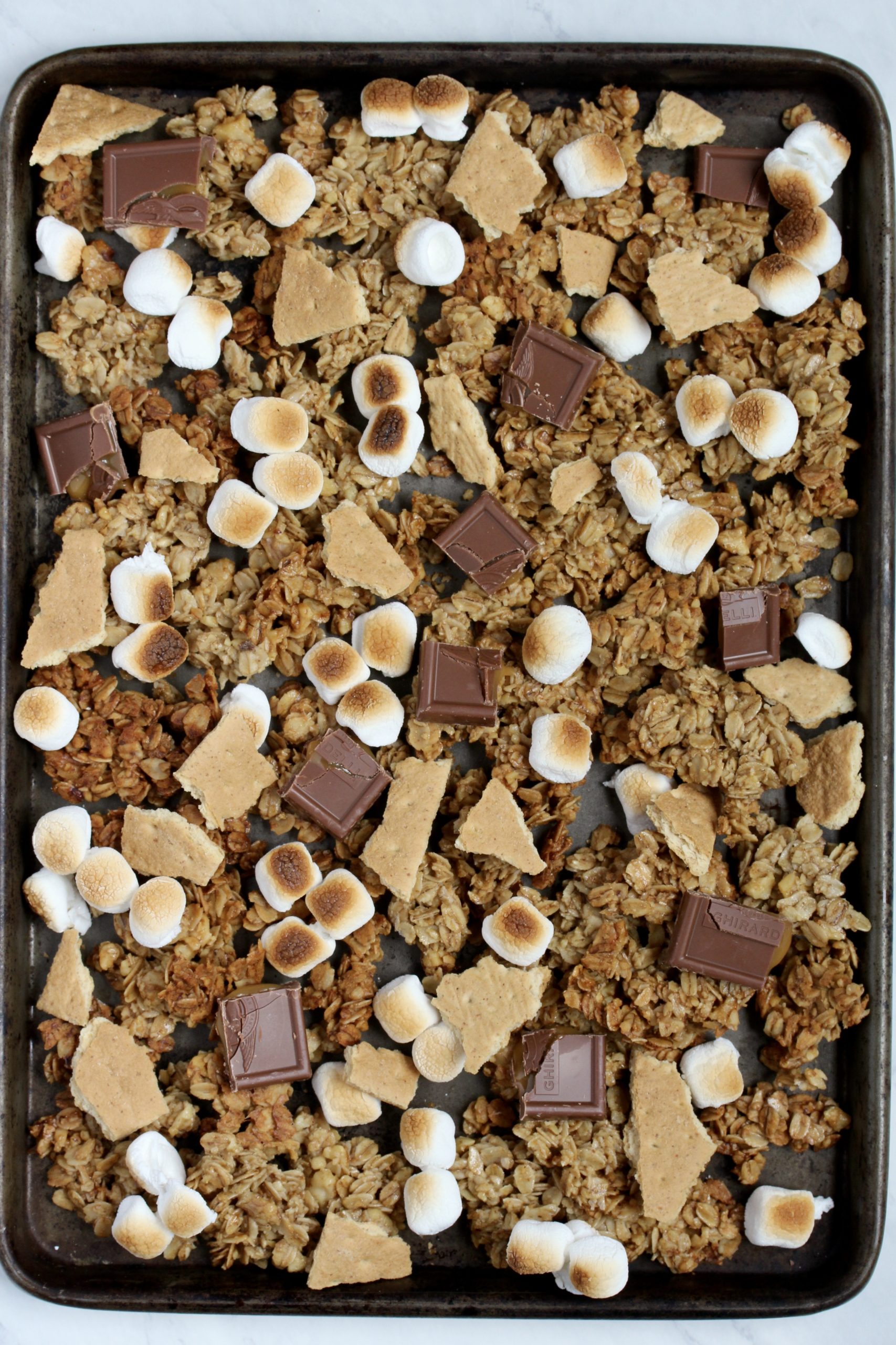 S’mores Dessert Granola | sarahaasrdn.com