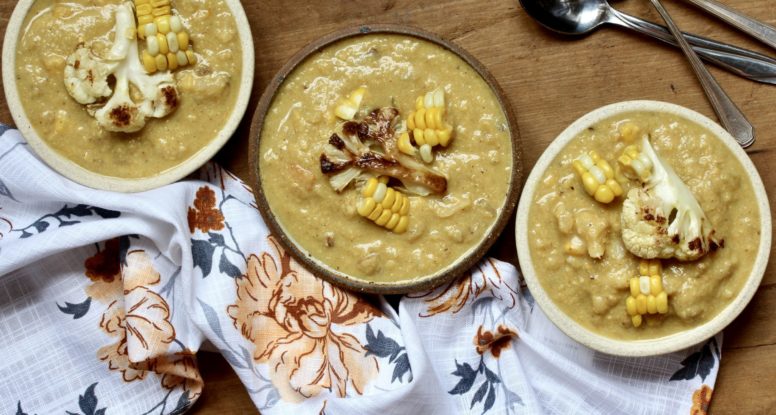 Roasted Corn & Cauliflower Chowder | sarahaasrdn.com