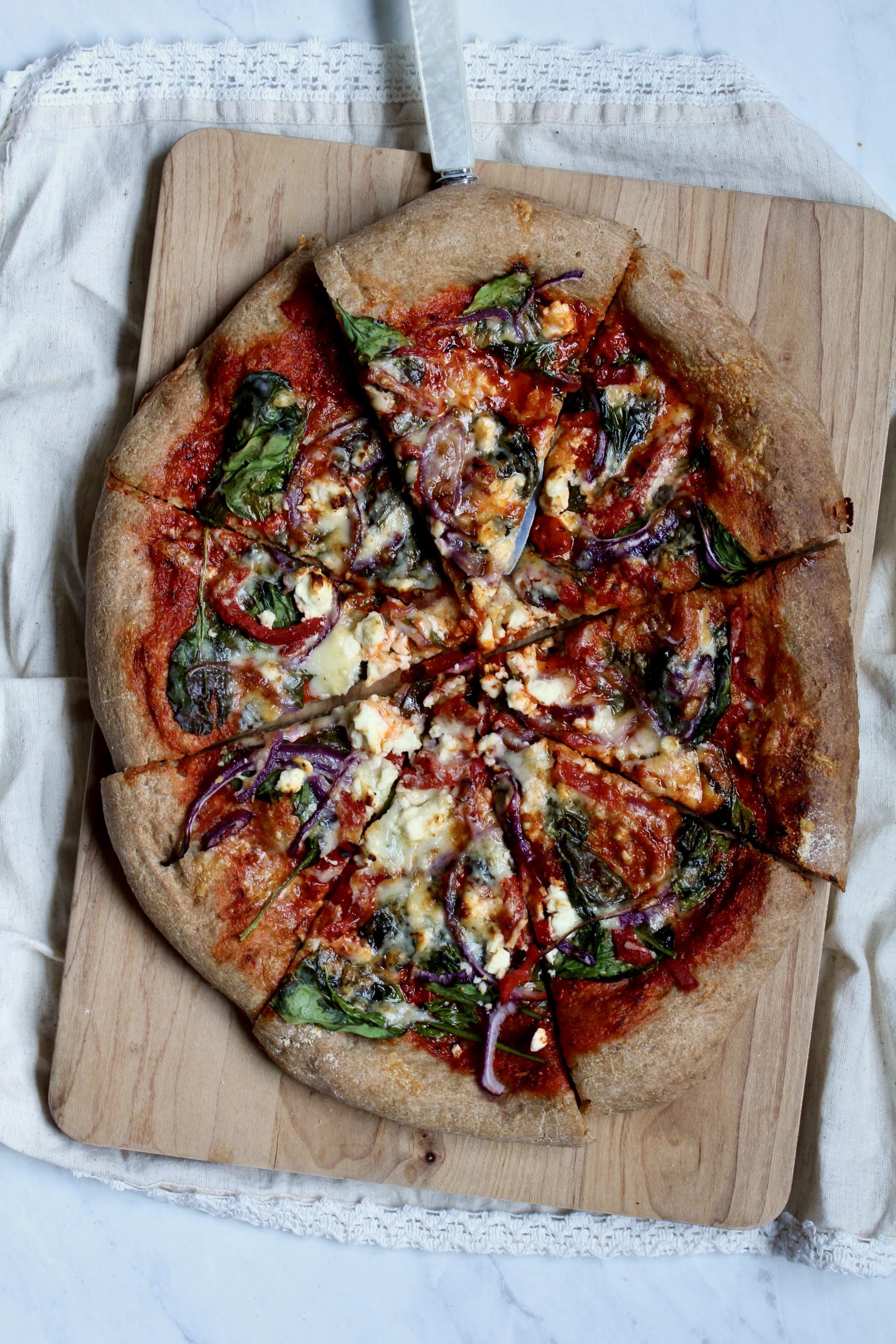 roasted red pepper pizza | sarahaasrdn.com