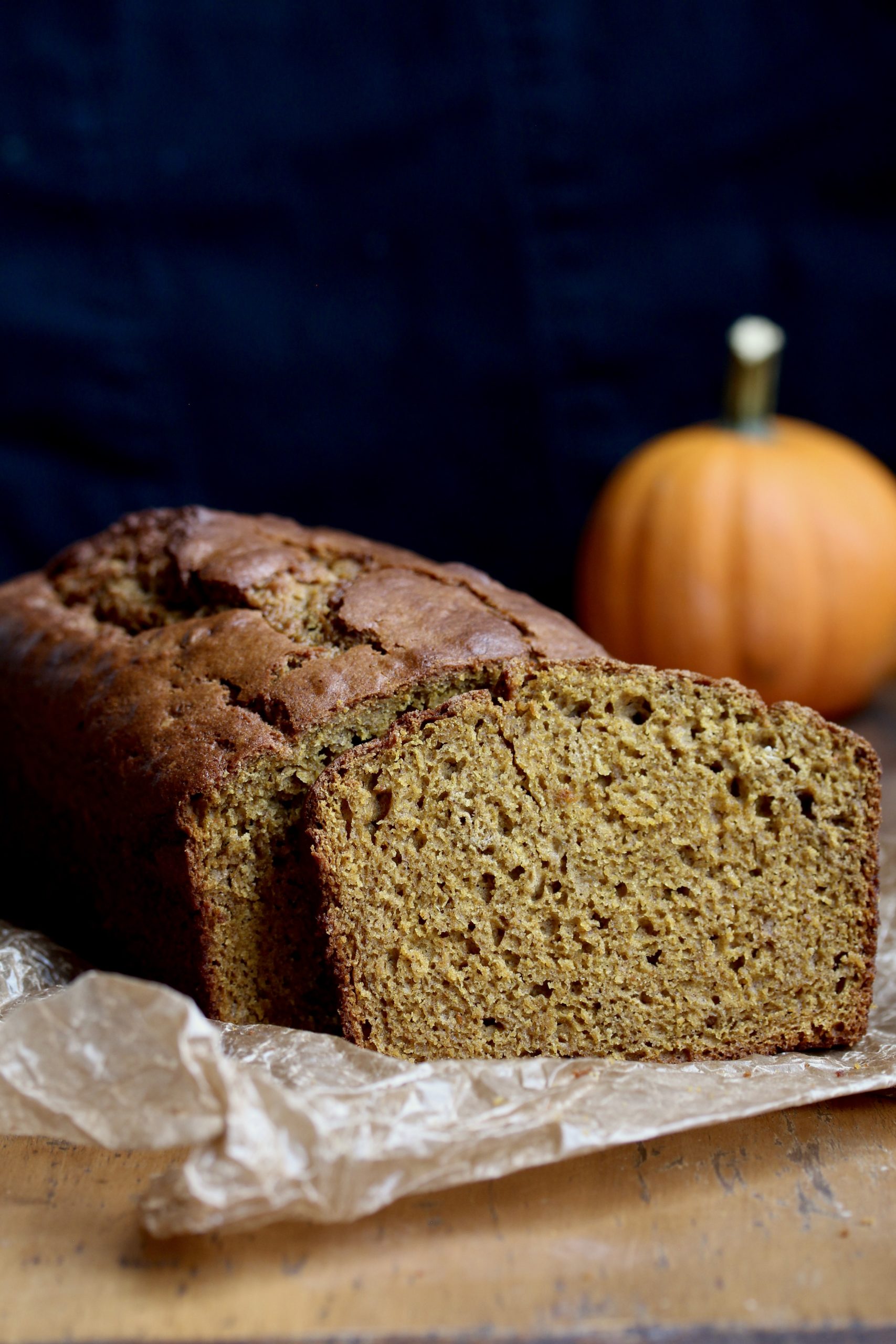 Best Homemade Pumpkin Bread | sarahaasrdn.com