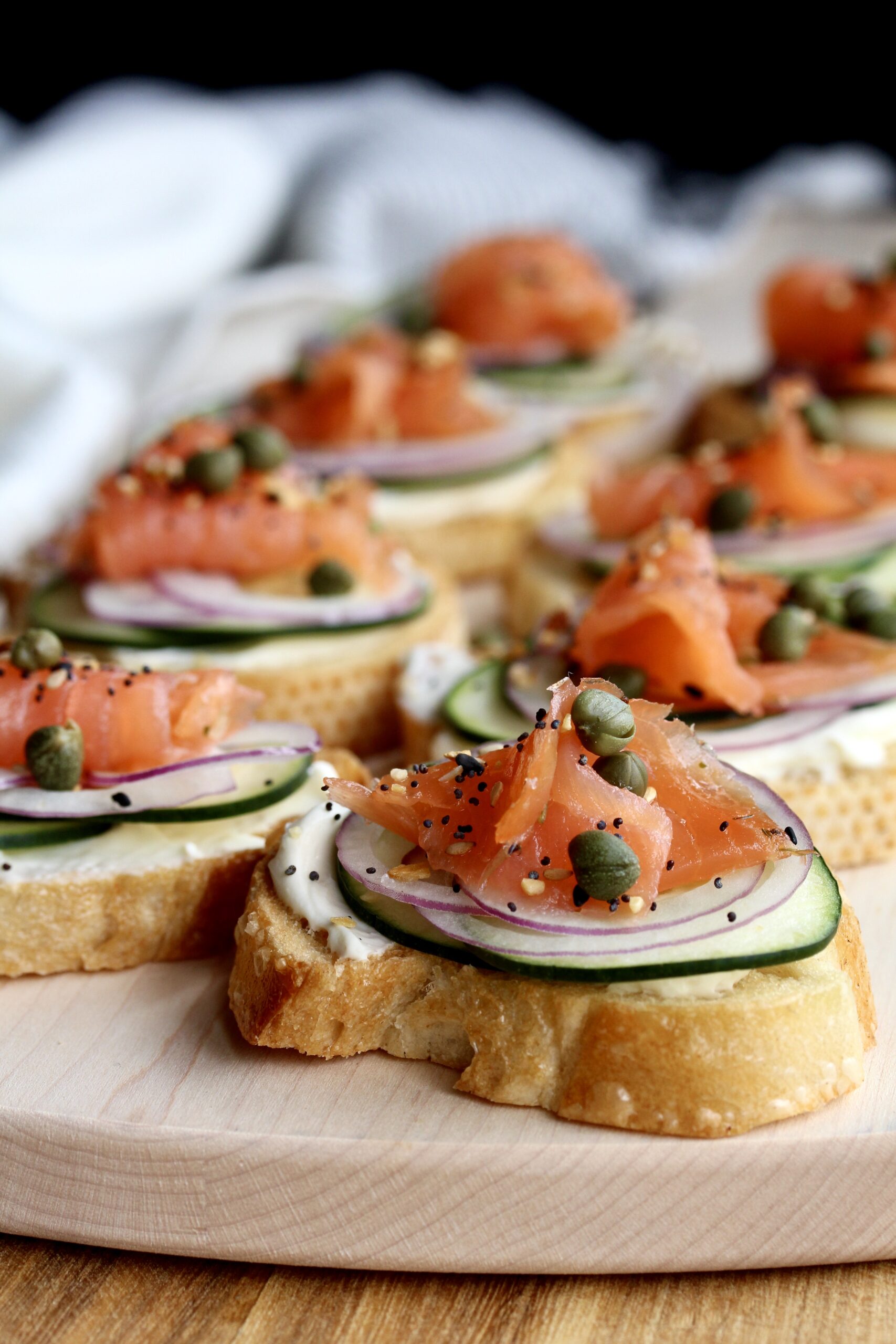 Everything Bagel Smoked Salmon Toasts | sarahaasrdn.com