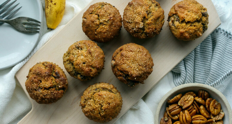 Banana Pecan Chocolate Chip Muffins | sarahaasrdn.com