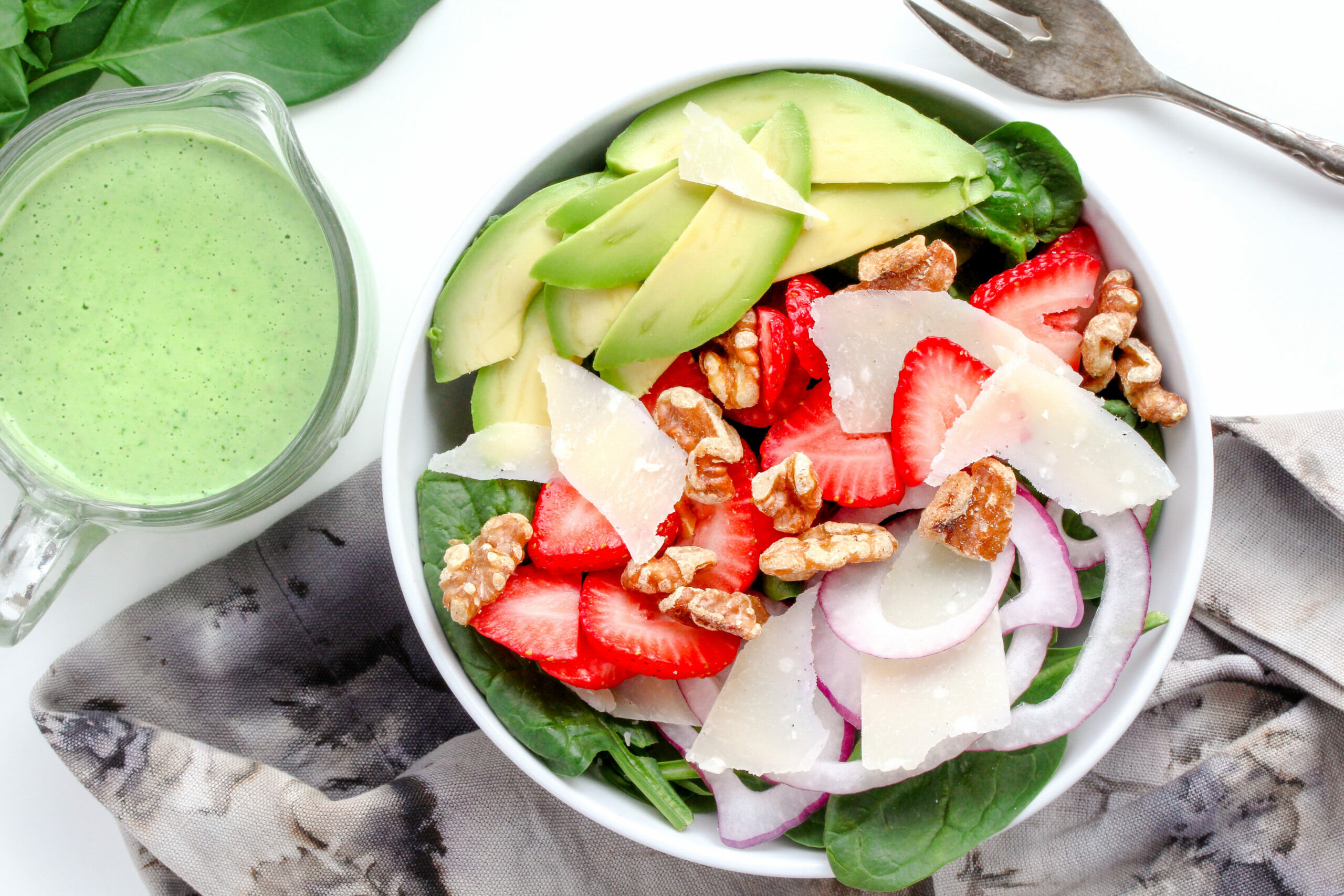 Spinach Salad with Basil Buttermilk Dressing | sarahaasrdn.com