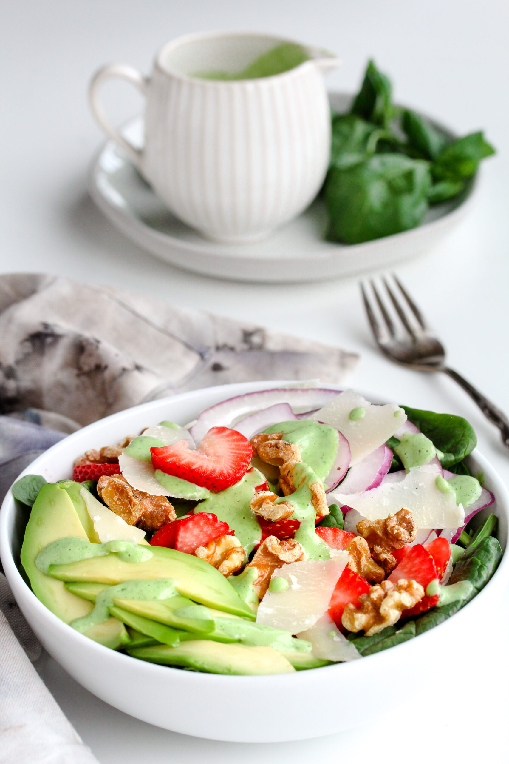 Spinach Salad with Basil Buttermilk Dressing | sarahaasrdn.com