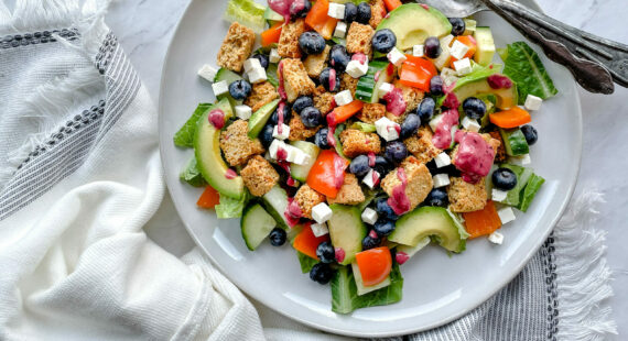 Blueberry Summer Salad | sarahaasrdn.com