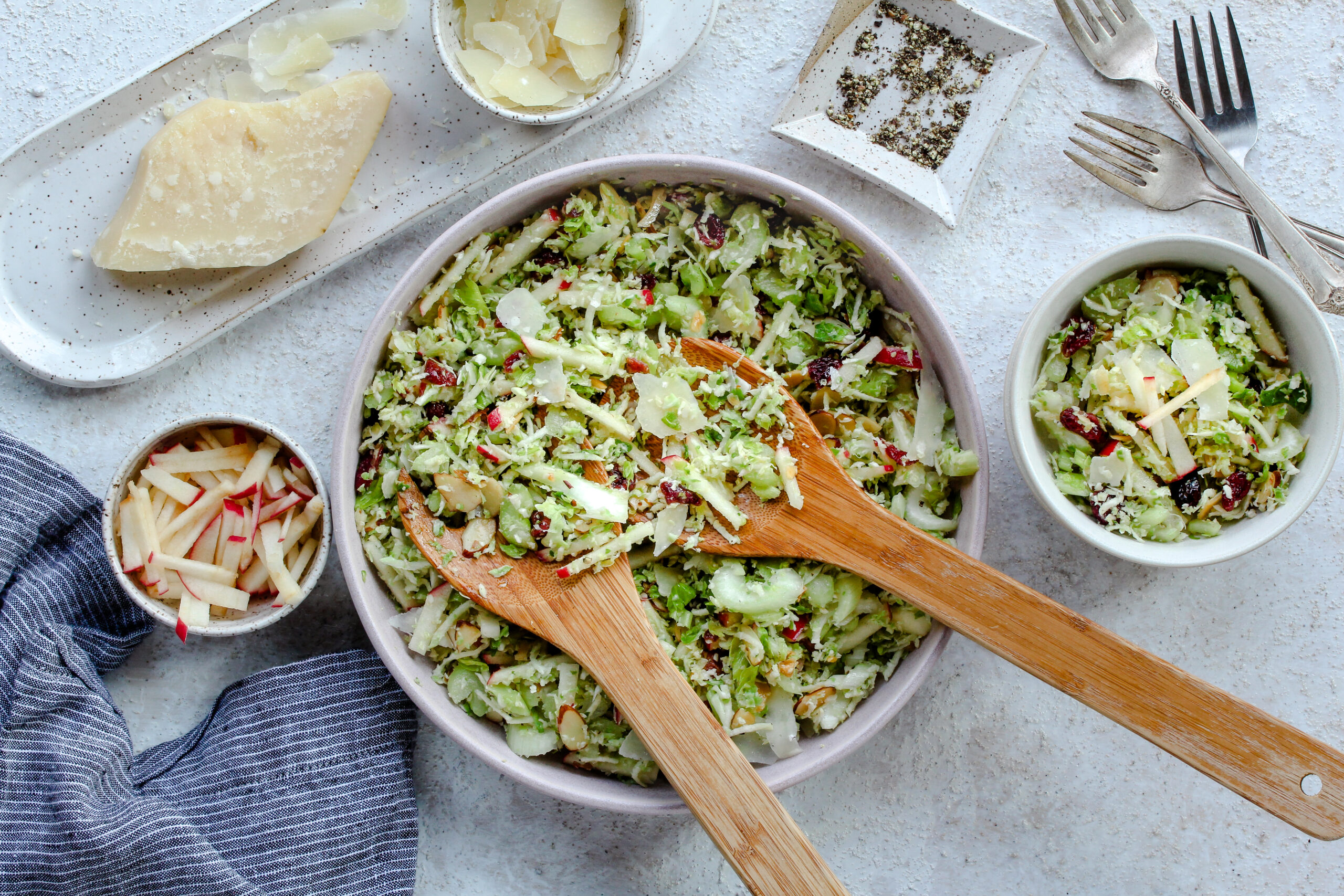 Crunchy Brussels Sprouts Salad | sarahaasrdn.com