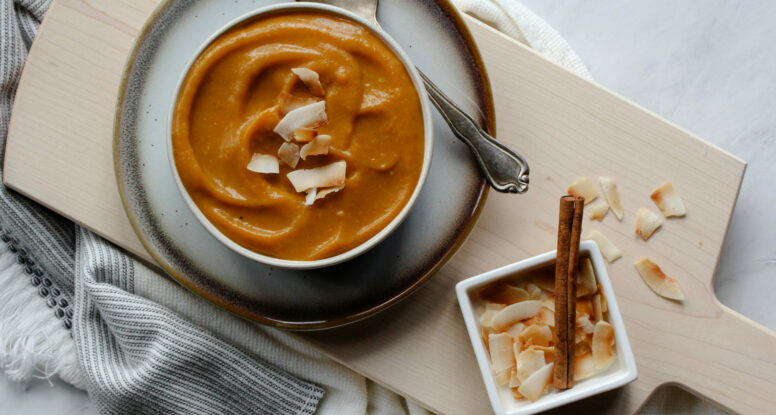 Roasted Butternut Squash Coconut Soup | sarahaasdn.com