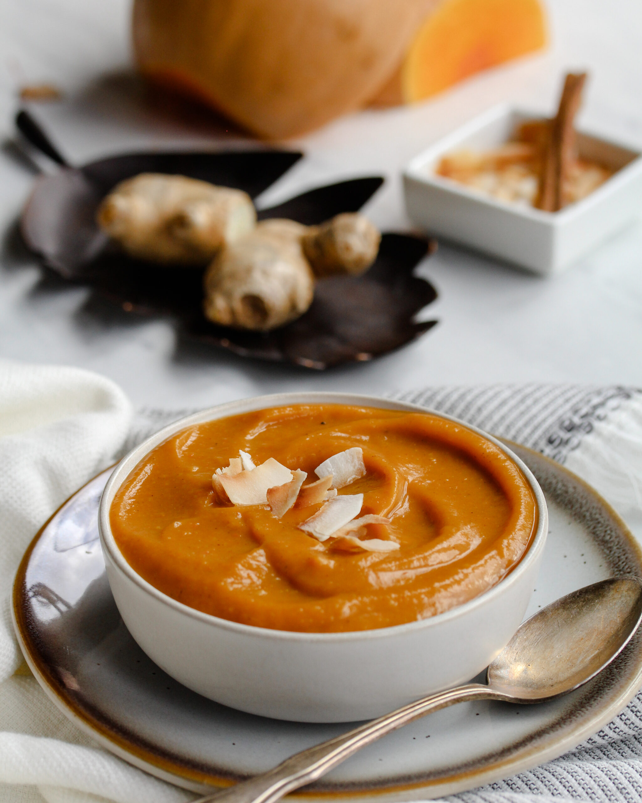 Roasted Butternut Squash Coconut Soup | sarahaasdn.com